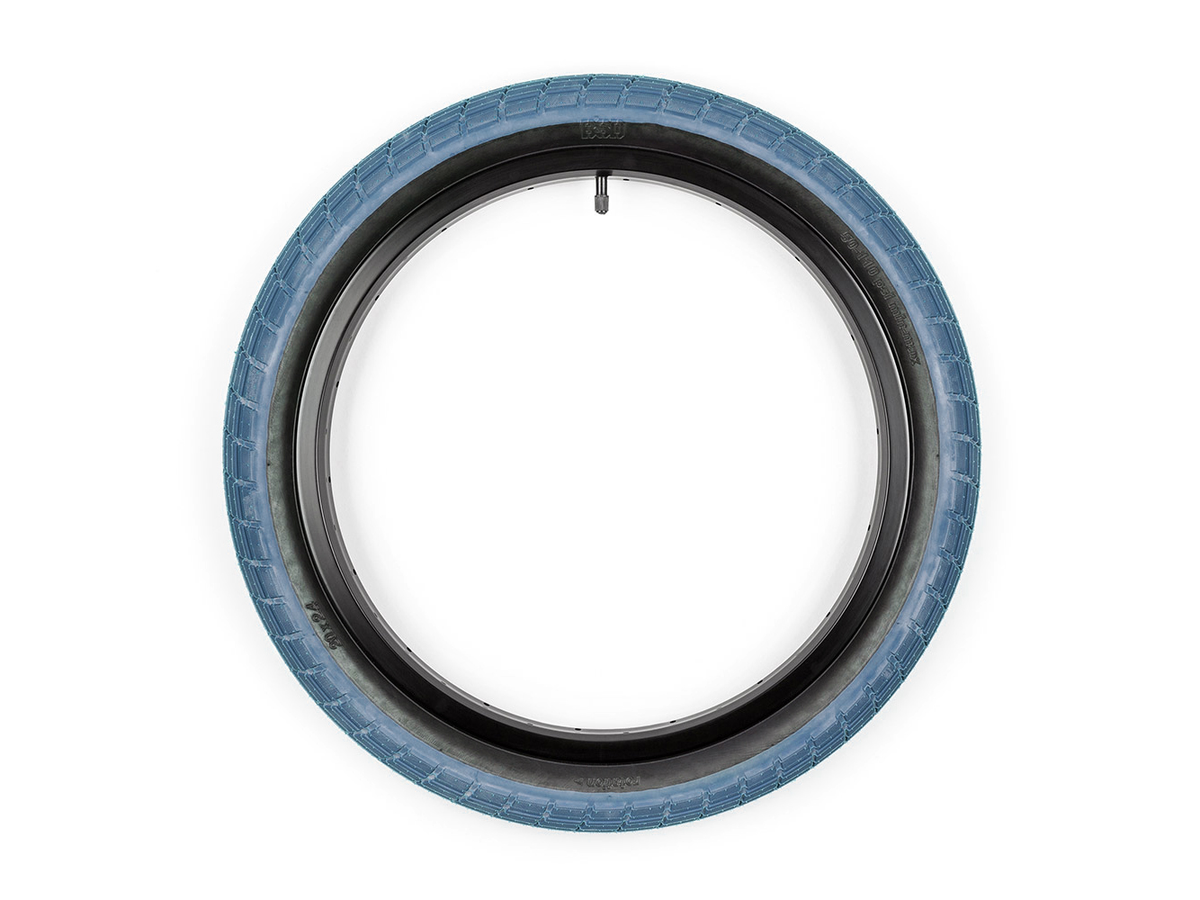BSD Donnasqueak Tyre