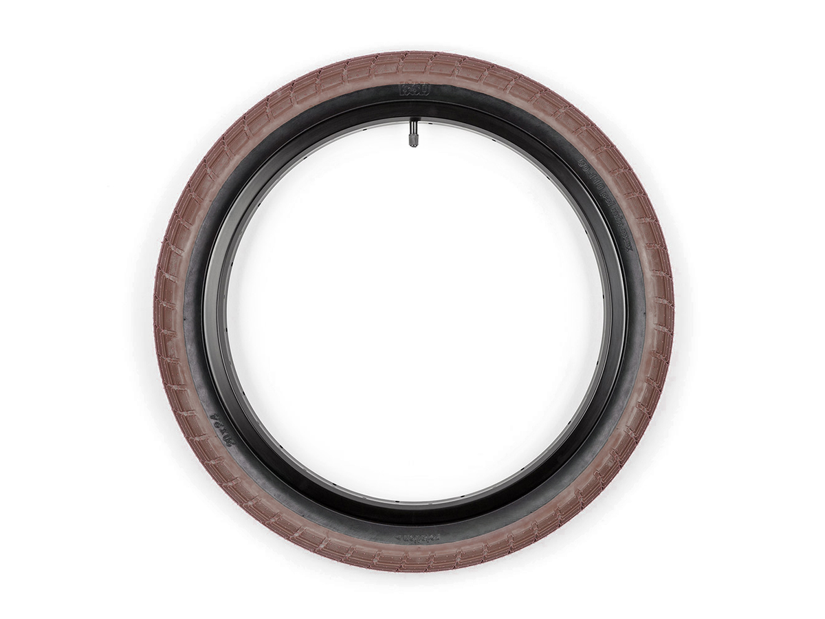 BSD Donnasqueak Tyre