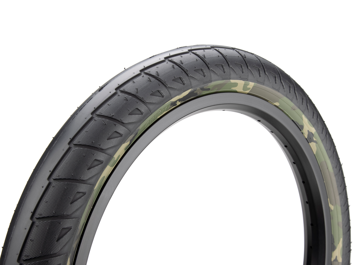 Cinema Williams Tyre - Black/Camo Wall