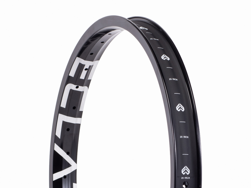 Éclat Bondi Logo Rim – Carbon Gunmetal