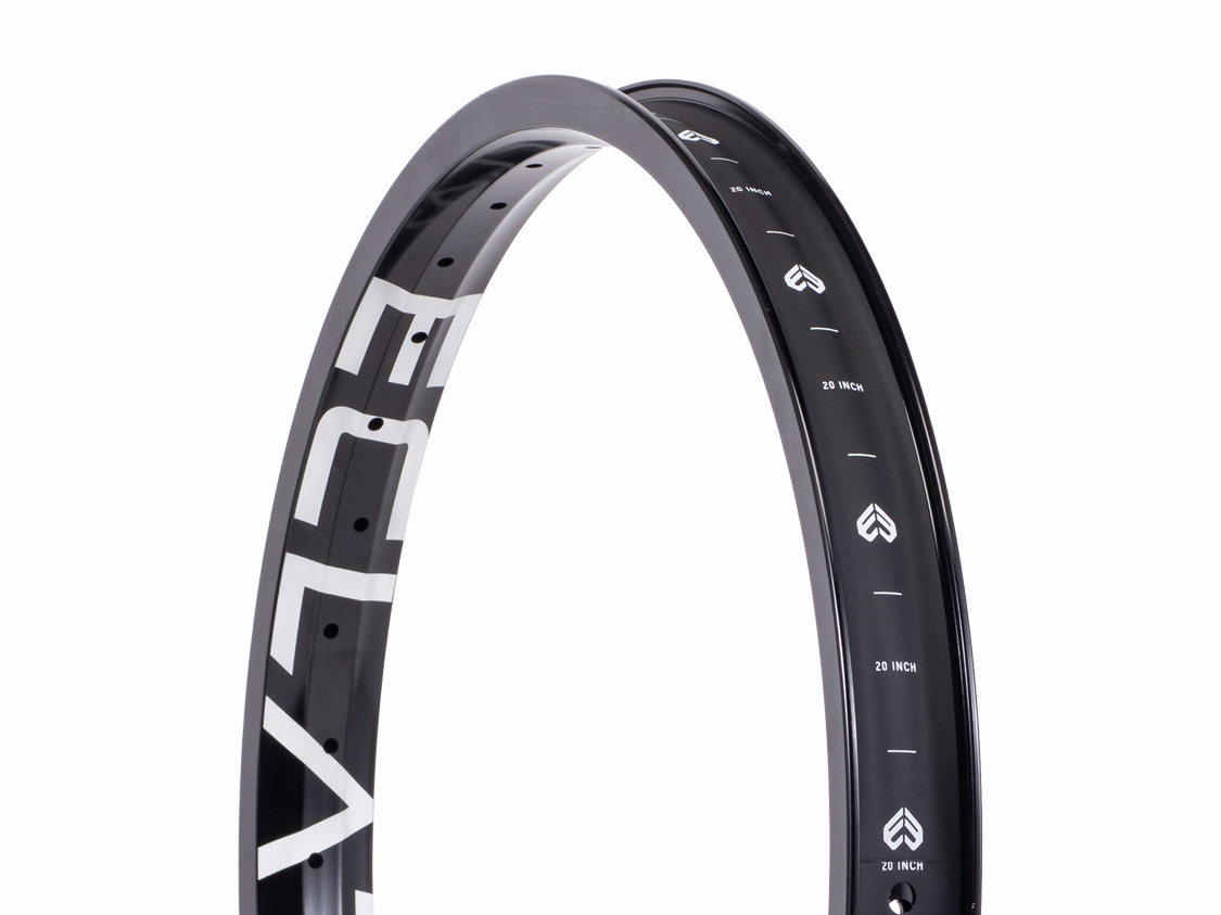 Éclat Bondi Logo Rim – Carbon Gunmetal