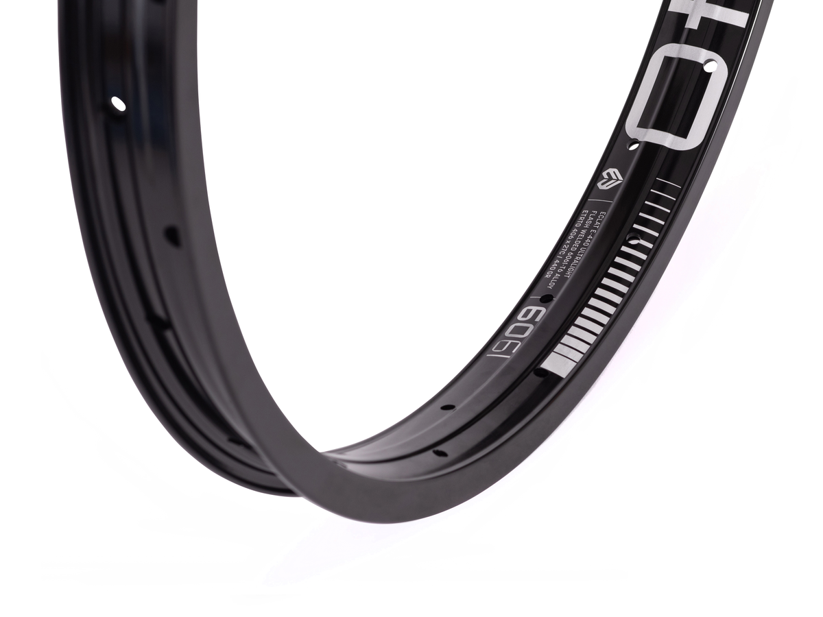 Éclat E440 Rim – Carbon Gunmetal
