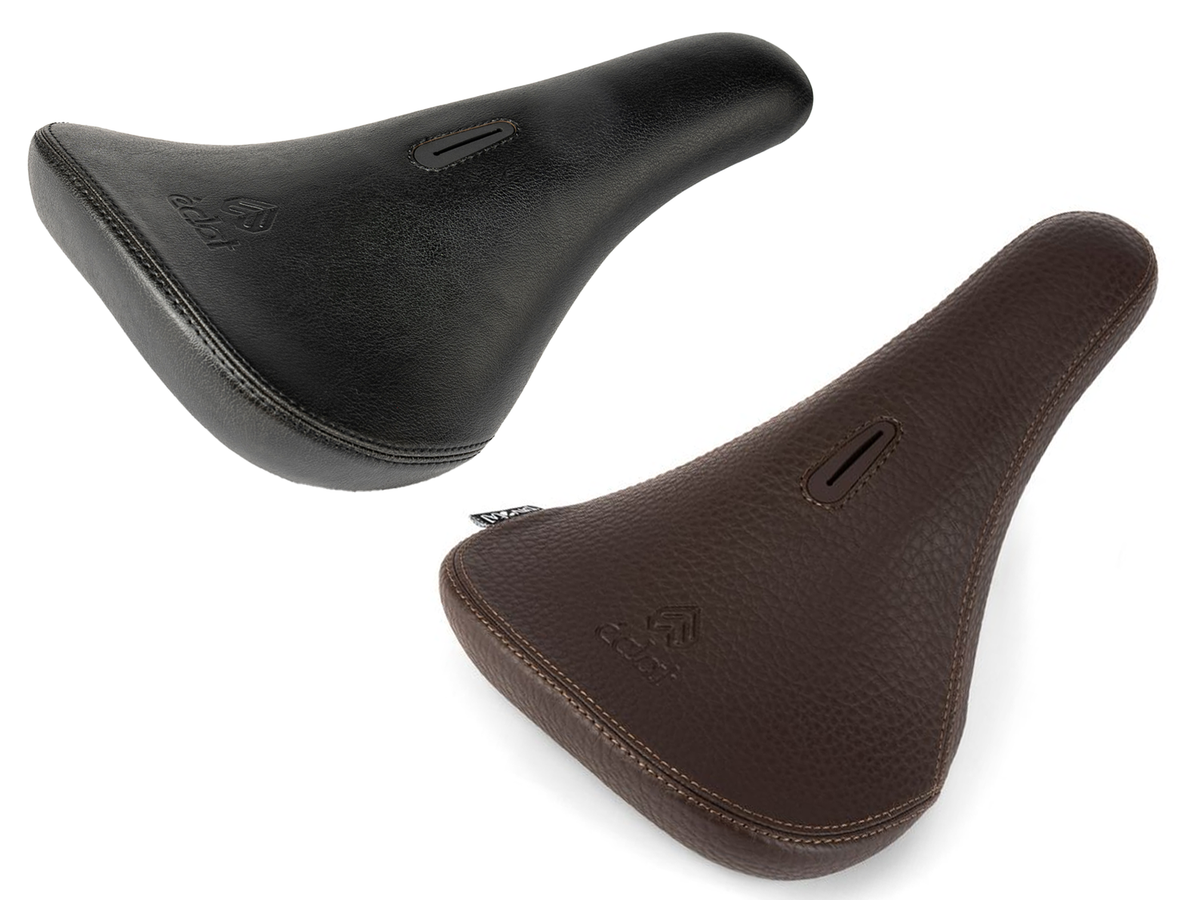 Éclat Exile Pivotal Seat – Black