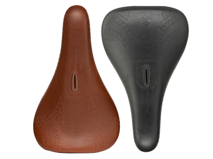 Éclat Exile X Tyson Pivotal Seat – Black Leather