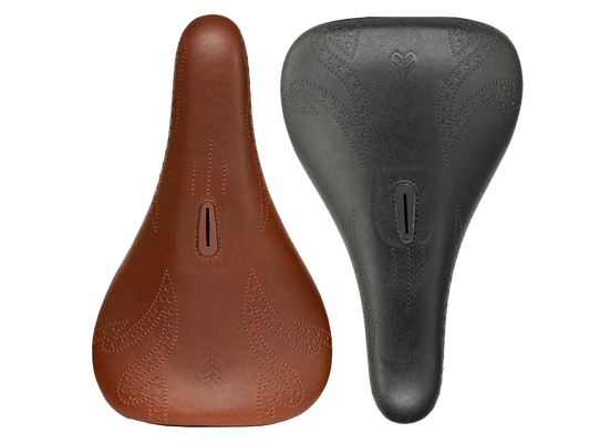 Éclat Exile X Tyson Pivotal Seat – Black Leather