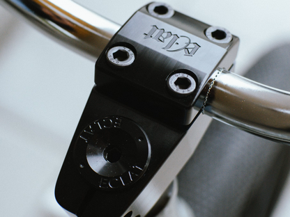 Éclat 1023 Top Load Stem – additional product view