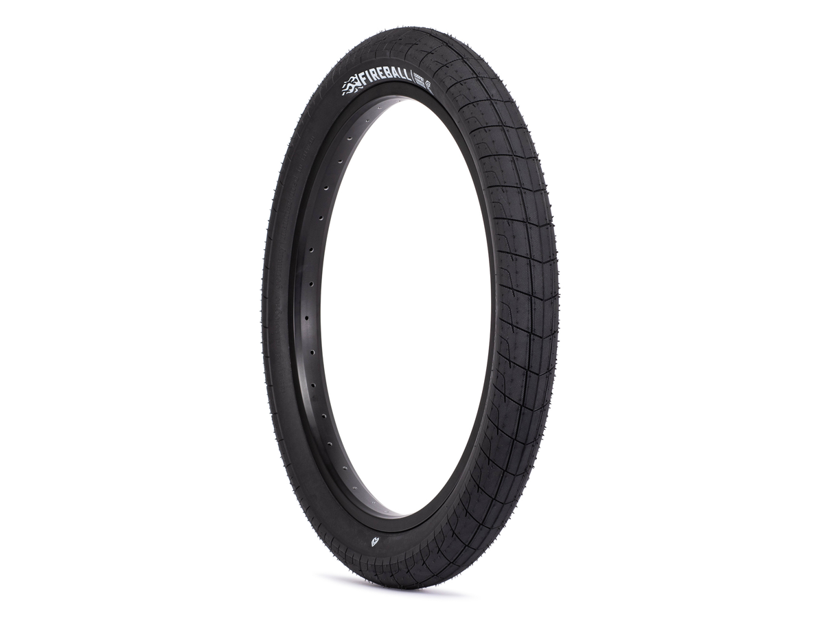 Éclat Fireball Tyre