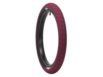 Éclat Fireball Tyre