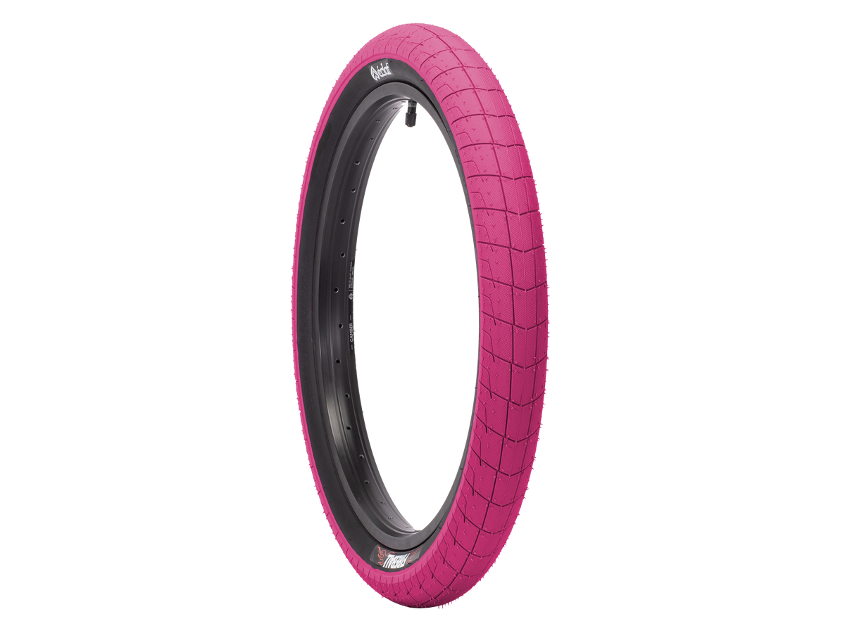 Éclat Fireball Tyre