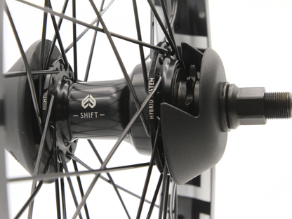 Éclat Bondi Logo / Shift Rear Wheel – LHD