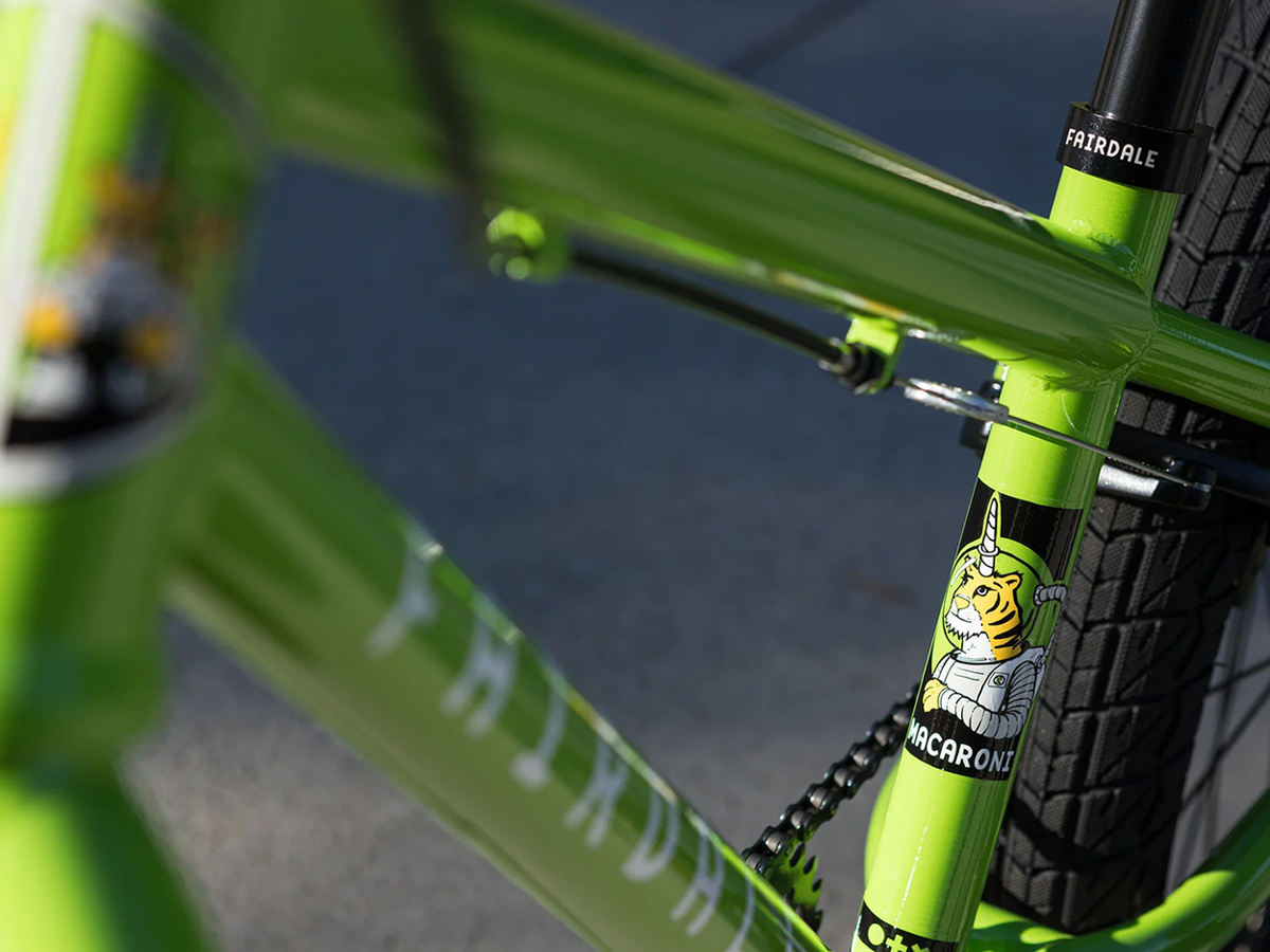 Fairdale 20" Macaroni Bike – additional product view