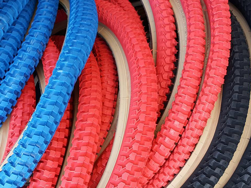 PANARACER NTKK Snakebelly Tyre