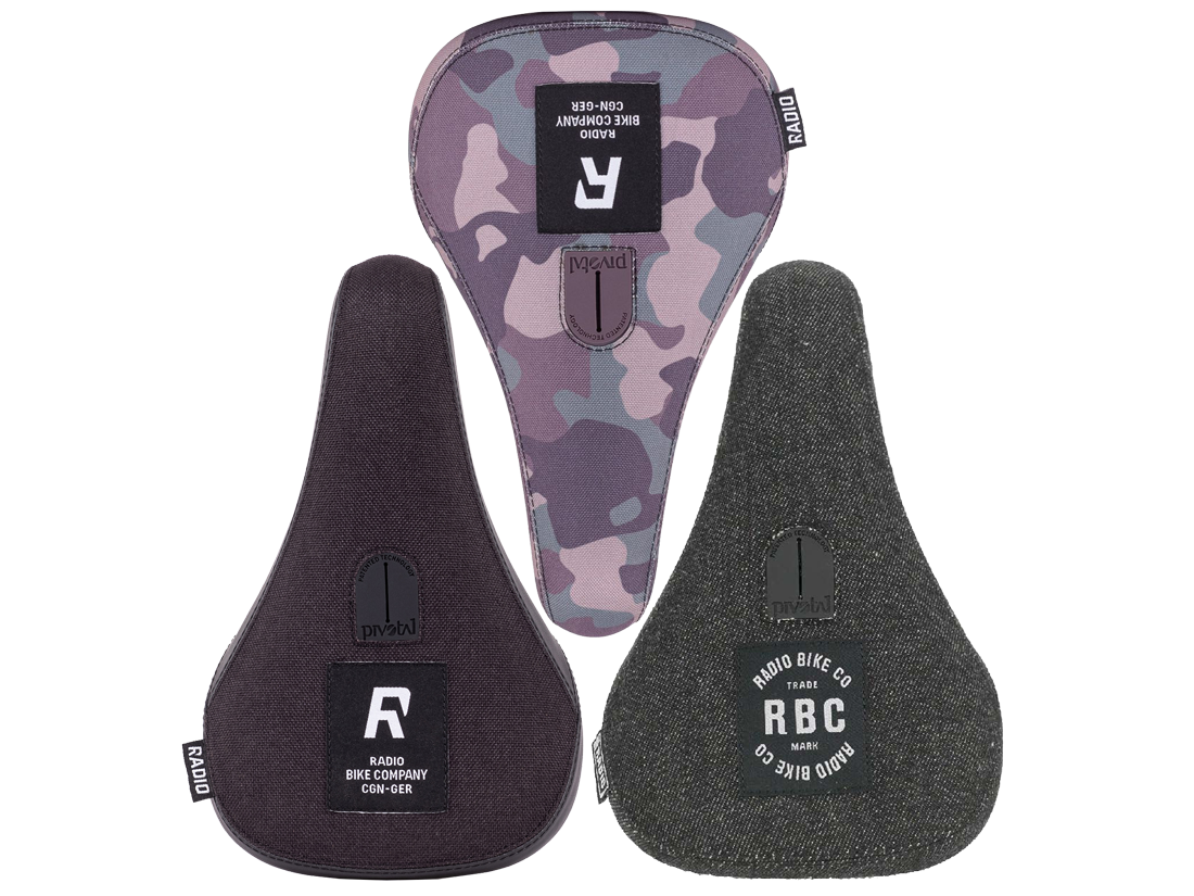 Radio Team Seat – Black Denim