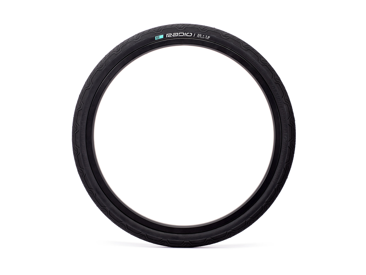 Radio Raceline Oxygen Foldable Tyre – Red/Black Wall / 20 X 1.60"