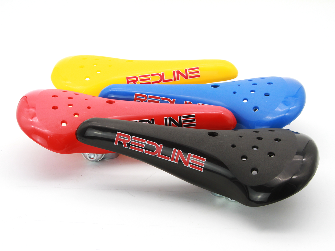 Redline Elina Style Seat – Red