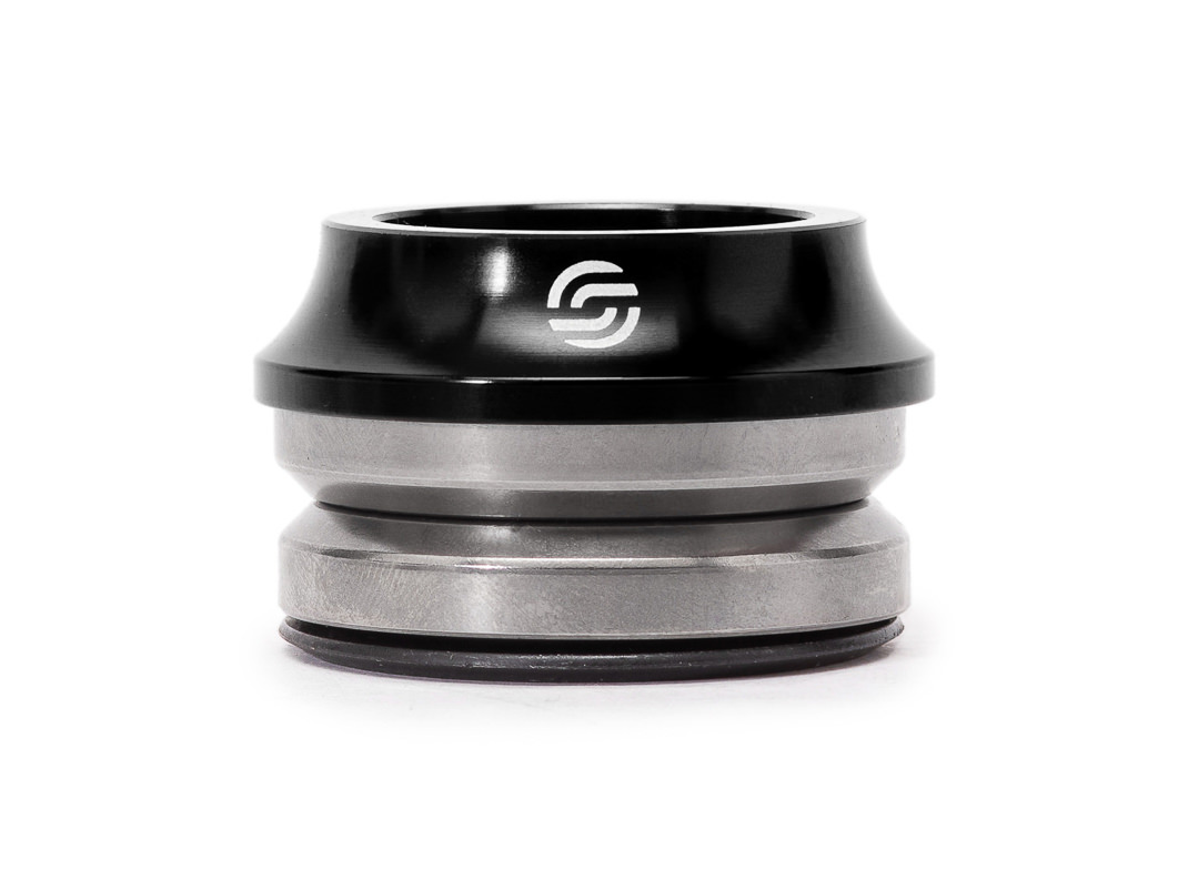 Salt Pro Integrated Headset - Black