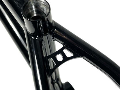 S&M Big Jumper Frame – Limousine Black / Wh: 26" - Tt: 23.0"