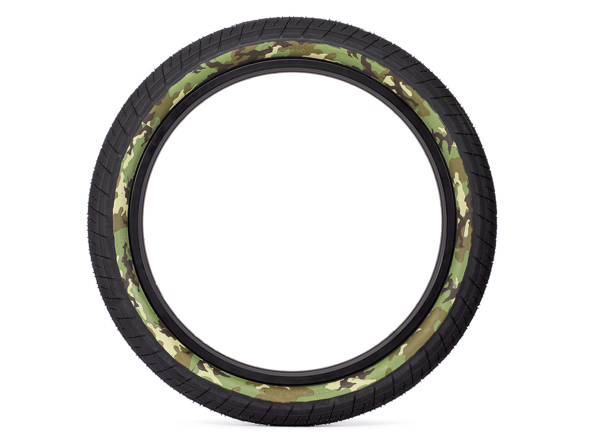 SaltPlus Sting Tyre – Black/Snow Camo Wall / 20 X 2.40"