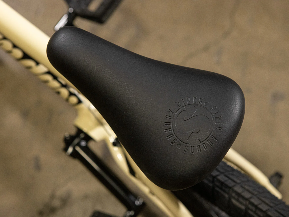 Sunday 16" Primer AL Bike