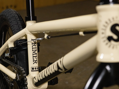 Sunday 16" Primer AL Bike