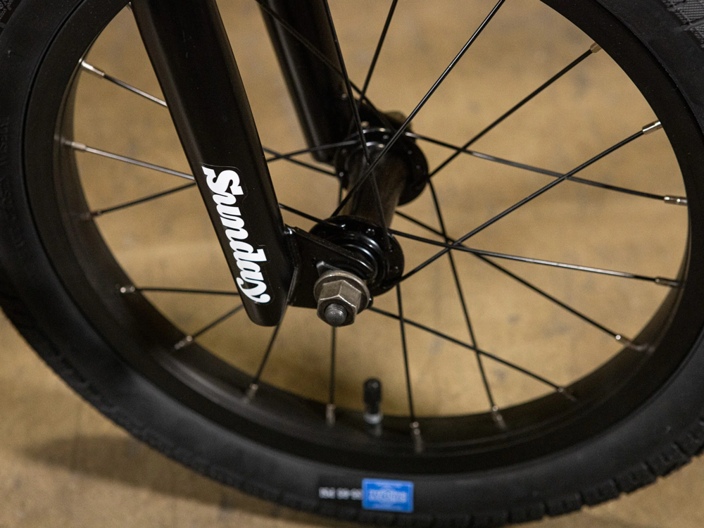 Sunday 16" Primer AL Bike